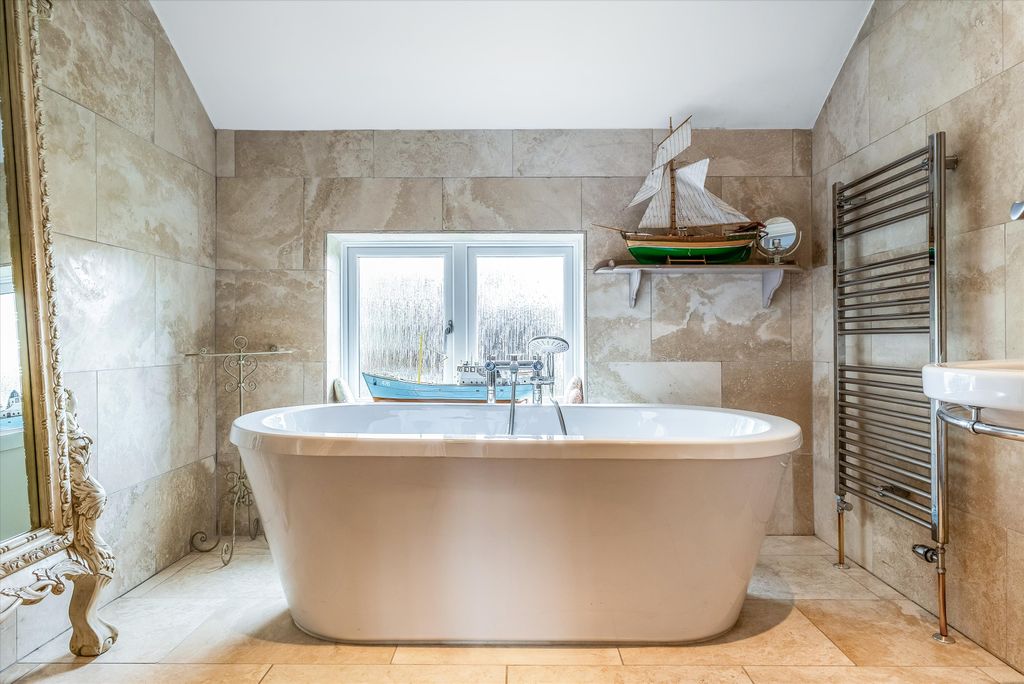 Additional image 14 of 4 bed detached house for saleWarwick Crescent, Harrogate, North Yorkshire HG2