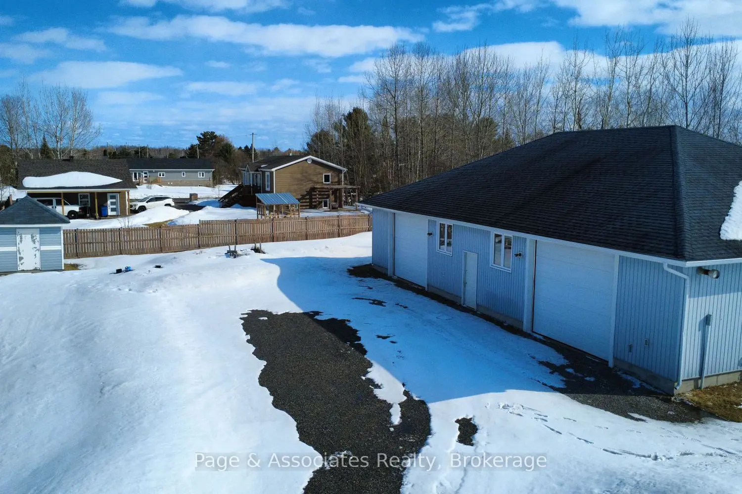 976 Levac Road photo 3