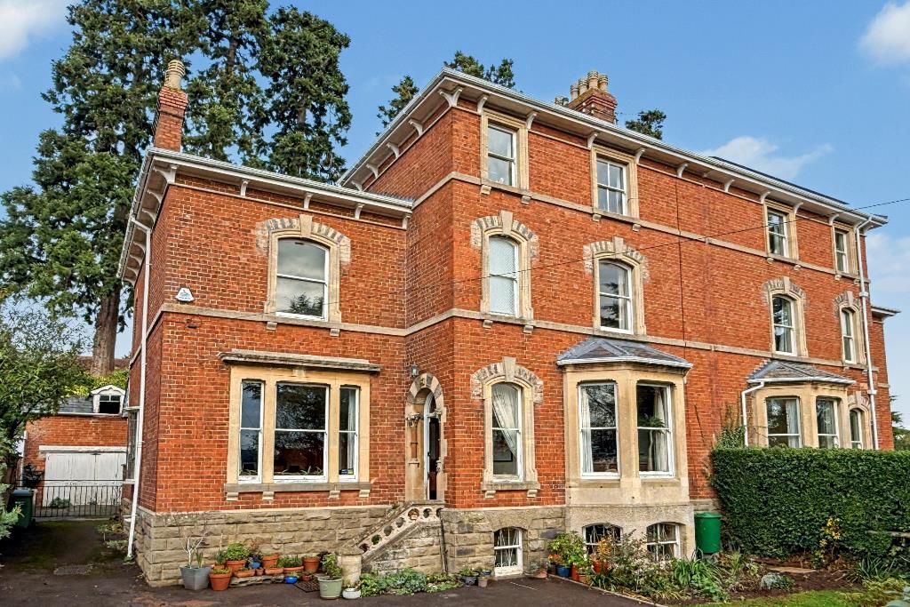 6 bed semi-detached house for saleSt. Margarets Road, Hereford HR1