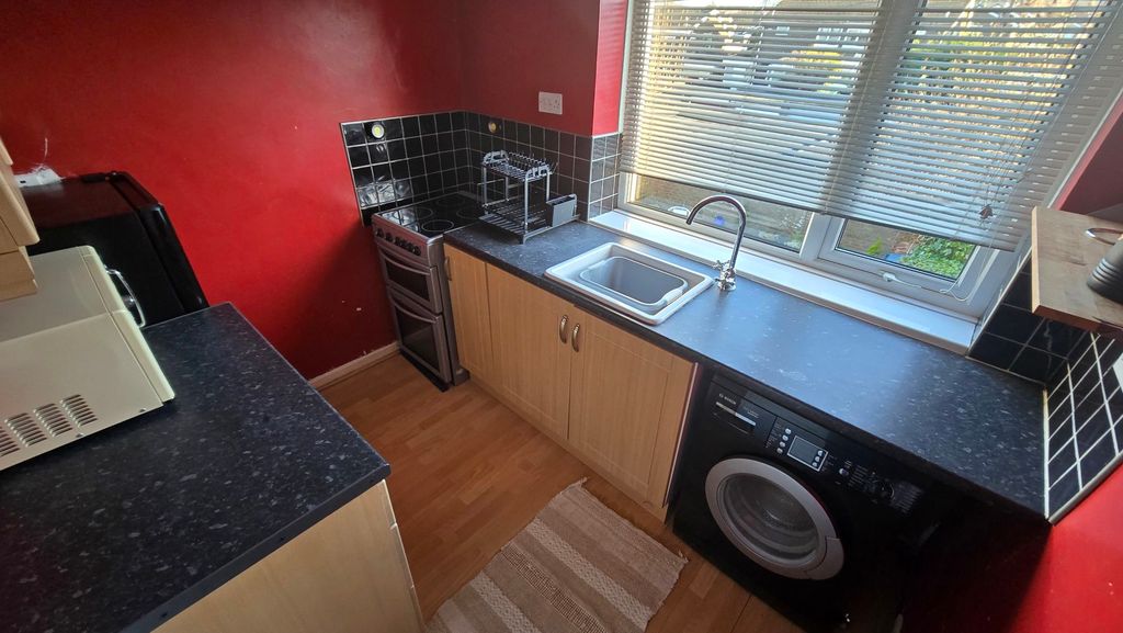 2 bed flat for saleMerrington Close, Sunderland SR3 photo 3
