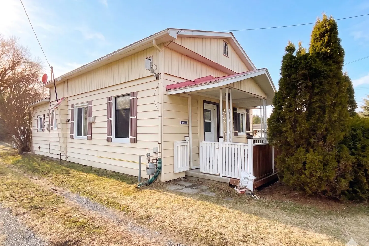 4866 2Nd Line Road photo 2