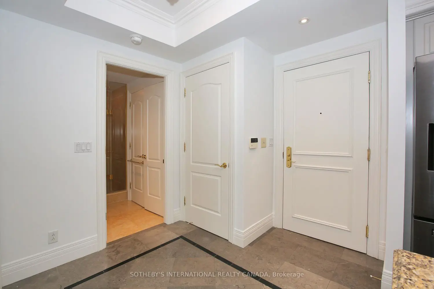 33 Delisle Avenue 809 photo 3