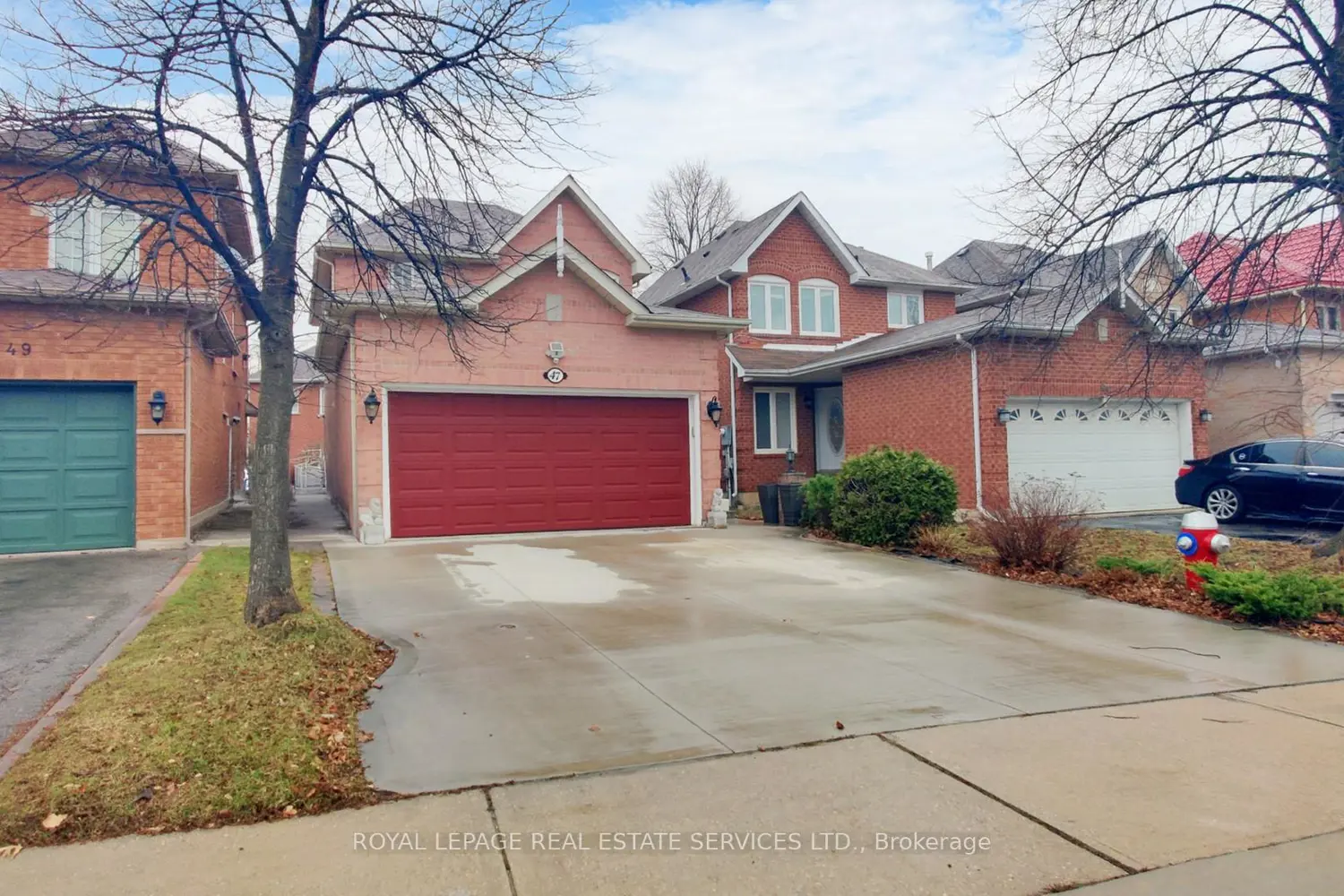 47 Hood Crescent photo 2