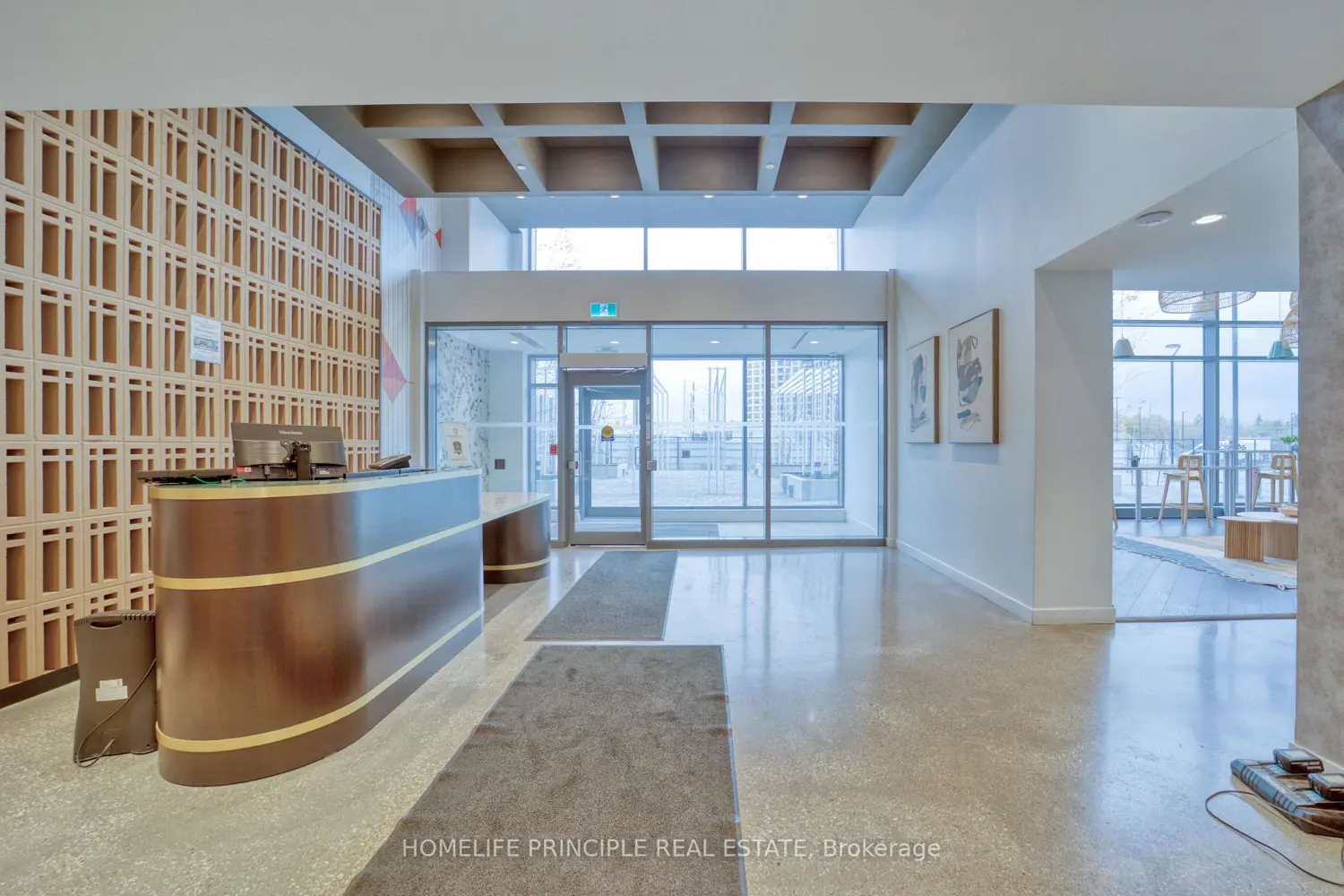 498 Caldari Road 1327 photo 4