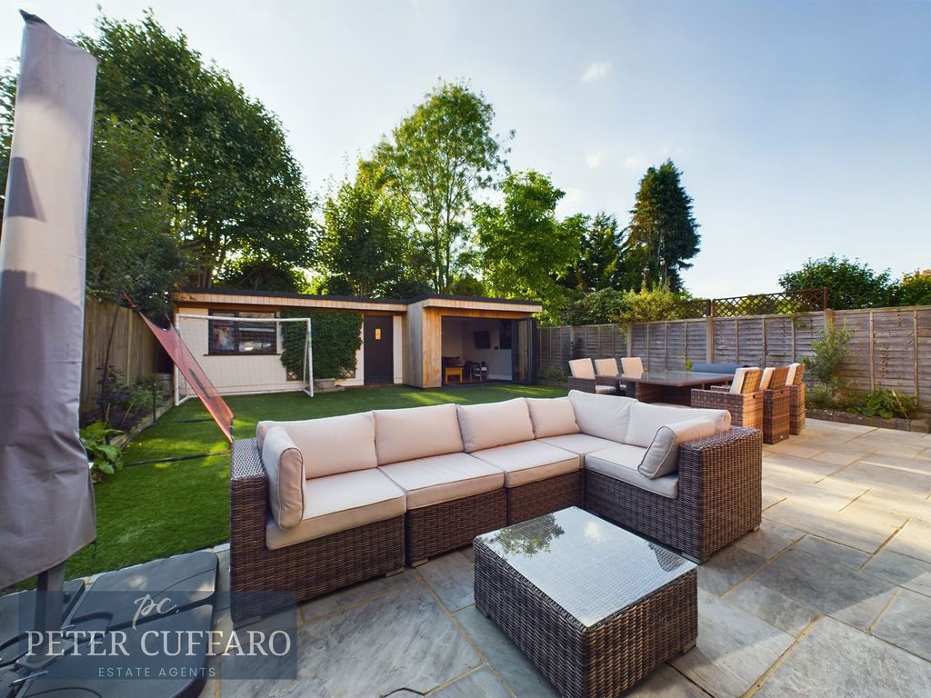 Additional image 18 of 5 bed semi-detached house for saleDanemead, Hoddesdon EN11