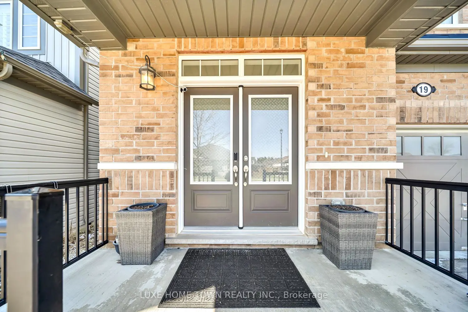 19 Findlay Way photo 2