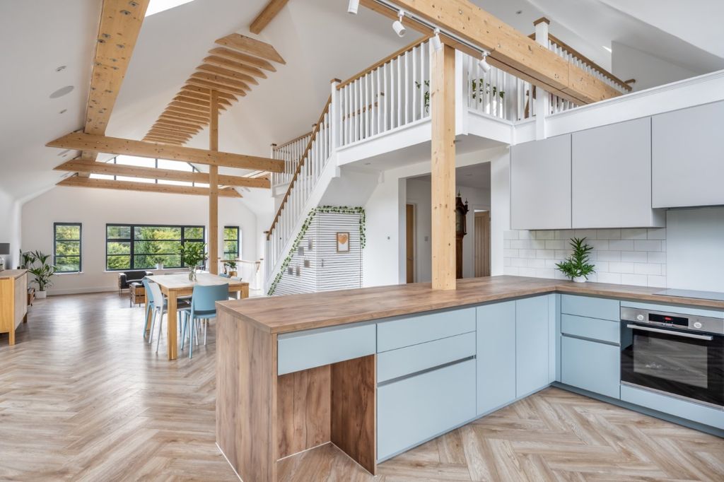Additional image 4 of 5 bed detached house for saleCourts Hill Road, Haslemere, Surrey GU27