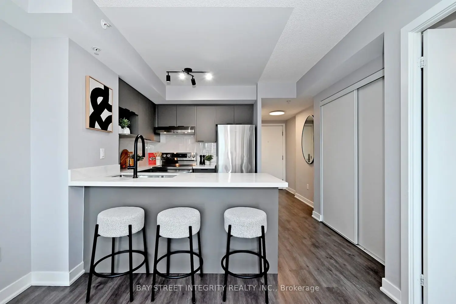 5740 Yonge Street 1701 photo 5