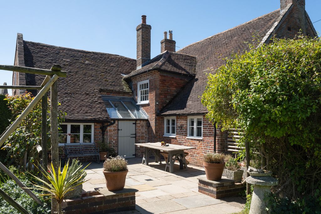Additional image 27 of 4 bed detached house for saleCottrell Farmhouse, Hayling Island, Hampshire PO11