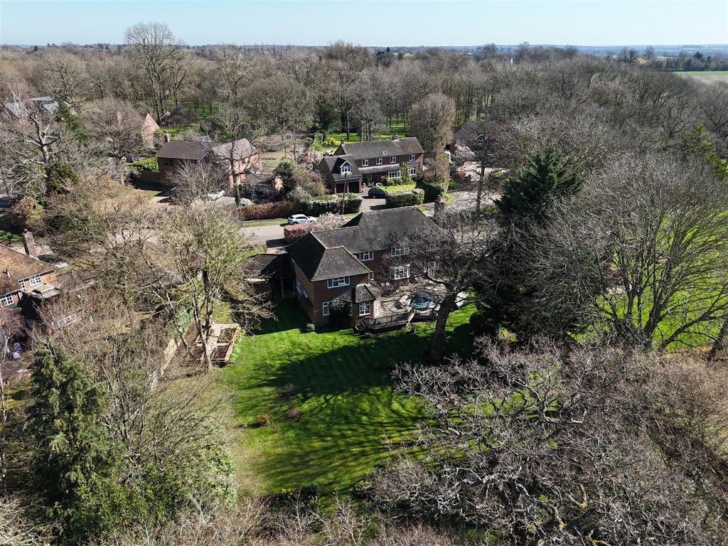 Additional image 13 of 5 bed detached house for saleSauncey Wood, Harpenden AL5