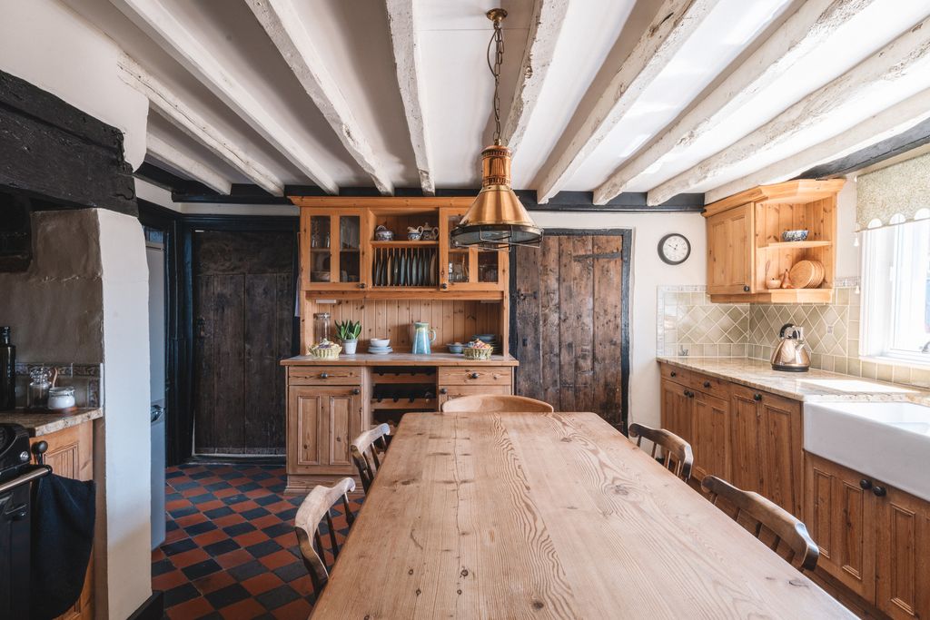 Additional image 9 of 4 bed detached house for saleCottrell Farmhouse, Hayling Island, Hampshire PO11