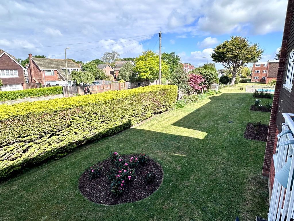 Additional image 19 of 2 bed flat for sale44 Mark Anthony Court, Hayling Island PO11