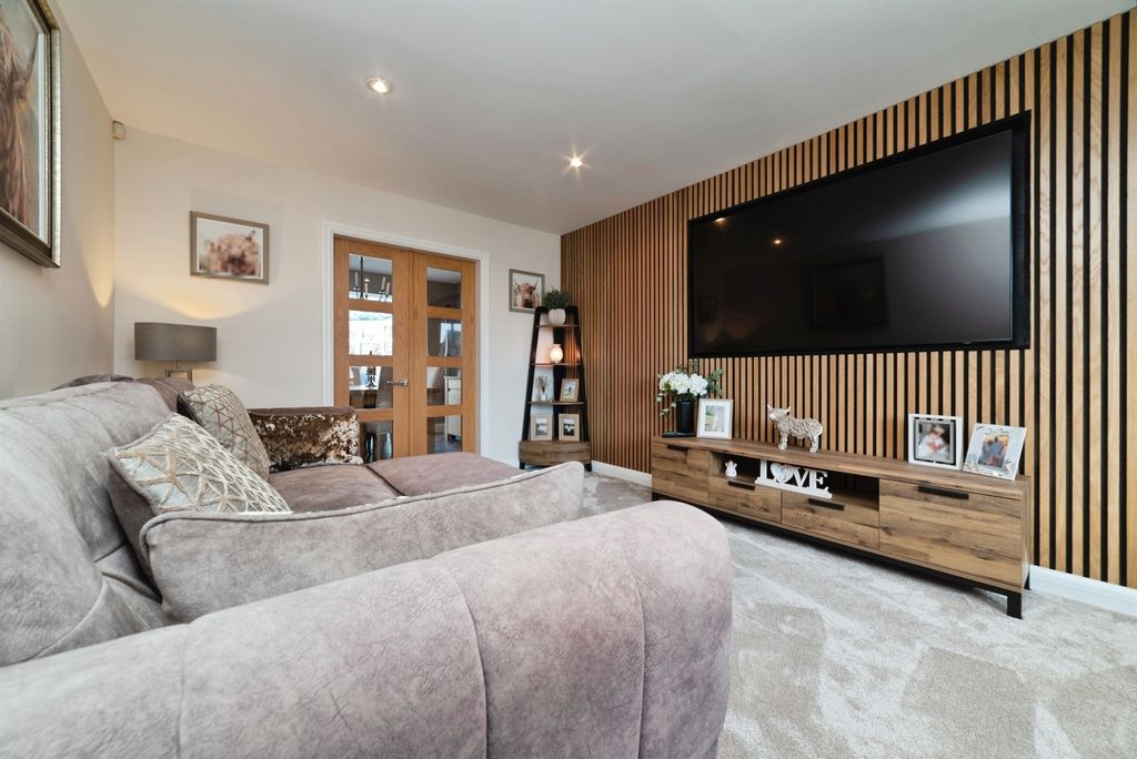 Additional image 2 of 4 bed detached house for saleMaple Grove, Hessle HU13