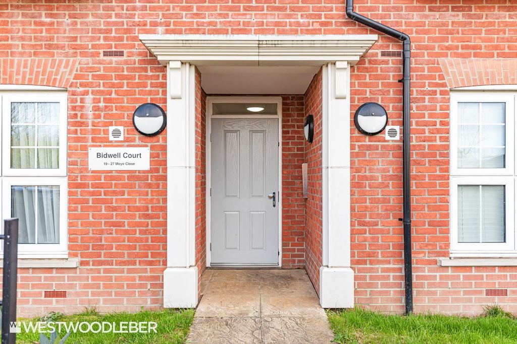 Additional image 18 of 2 bed flat for saleMoye Close, Hoddesdon EN11