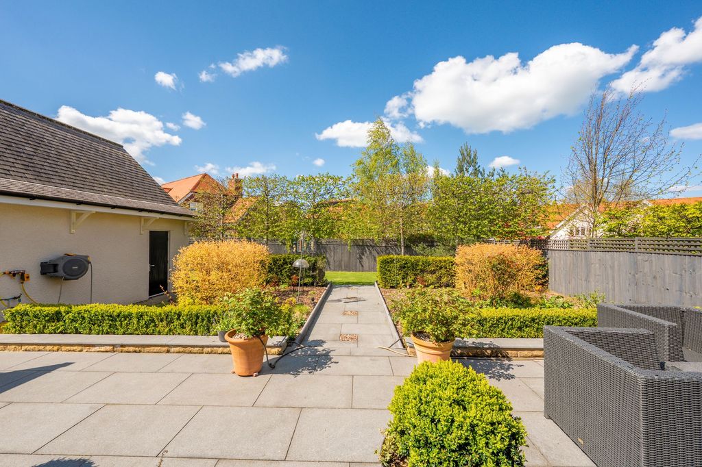 Additional image 27 of 5 bed detached house for saleSussex Avenue, Harrogate HG1