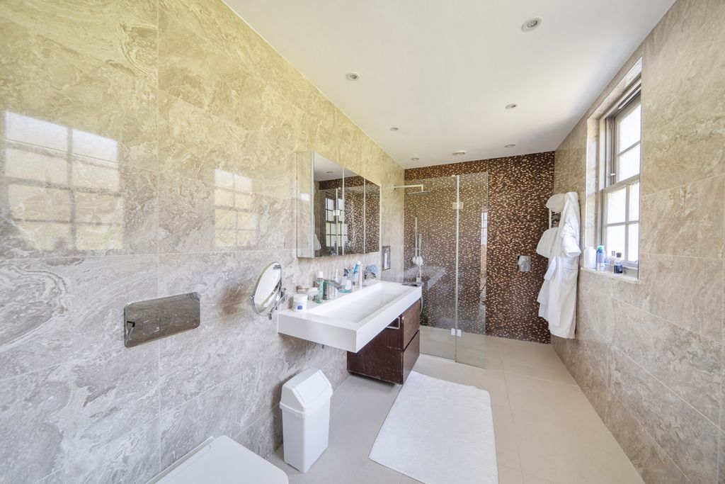 Additional image 8 of 3 bed flat for saleOld Redding, Harrow HA3