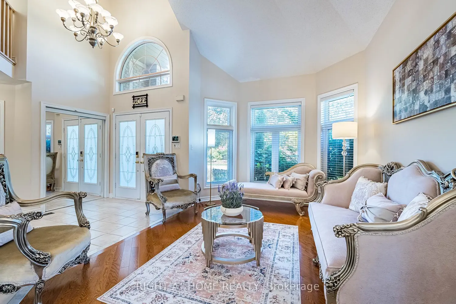 2204 Carpenters Circle photo 4