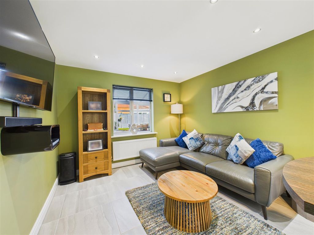 Additional image 11 of 4 bed detached house for saleBirch Close, Hessle HU13