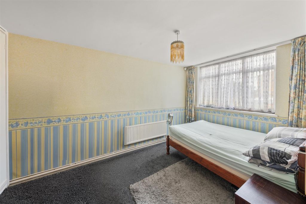 Additional image 5 of 1 bed maisonette for saleRosslyn Close, Hayes UB3