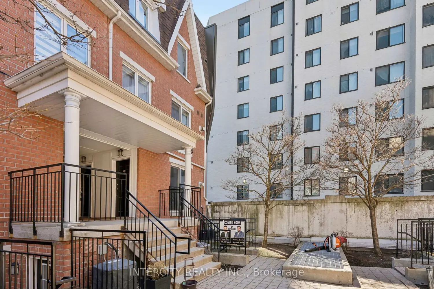 10 Laidlaw Street 741