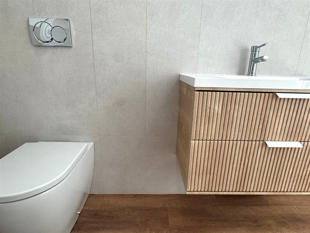 Additional image 33 of 3 bed town house for saleCliff Road, Hessle HU13