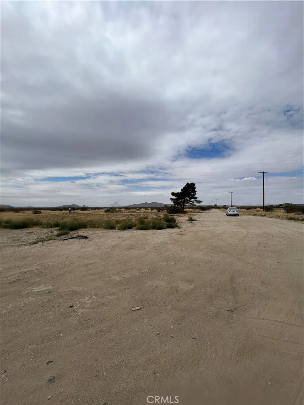 20505 Palmdale Blvd E, Palmdale, CA 93591 photo 4