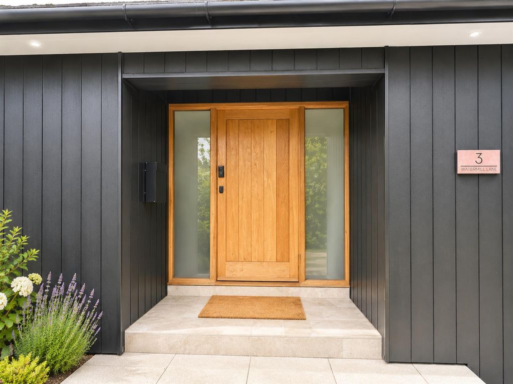 Additional image 3 of 4 bed detached bungalow for saleWatermill Lane, Hertford SG14