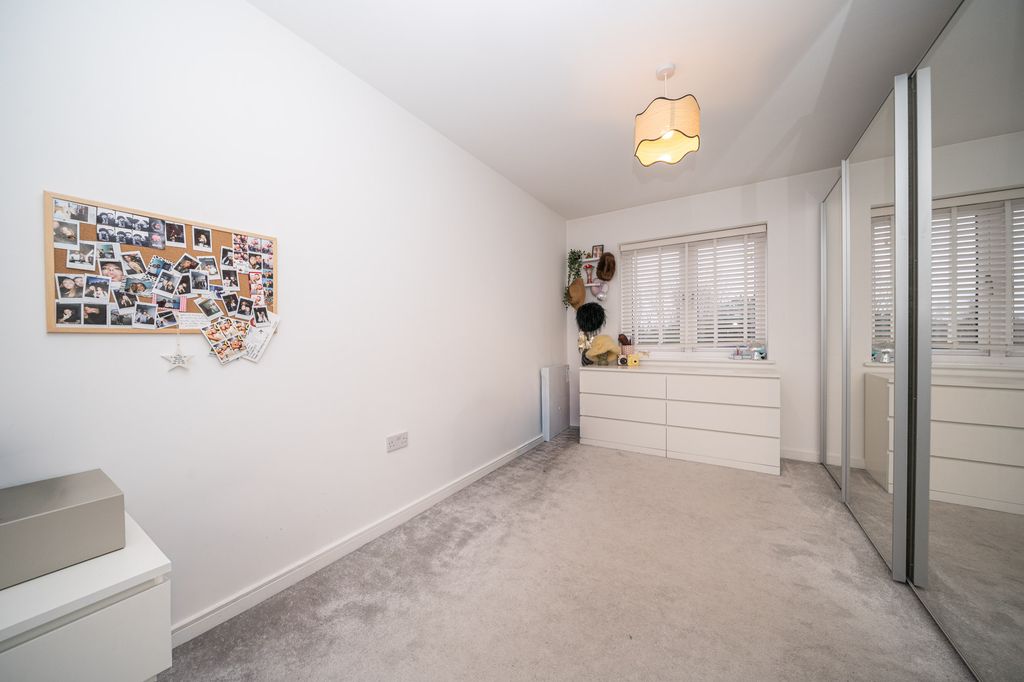 Additional image 16 of 2 bed flat for saleRegents House Frogmore Road, Hemel Hempstead, Hertfordshire HP3