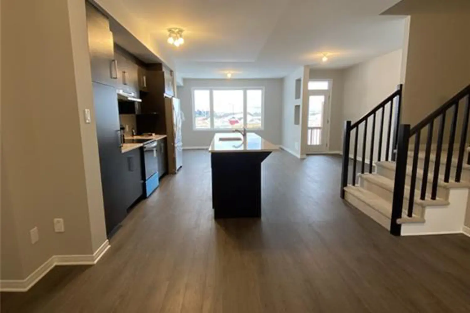 487 Cope Drive photo 4