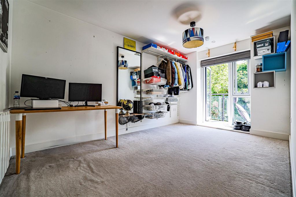 Additional image 13 of 2 bed flat for saleThe Embankment, Nash Mills Wharf, Hemel Hempstead HP3