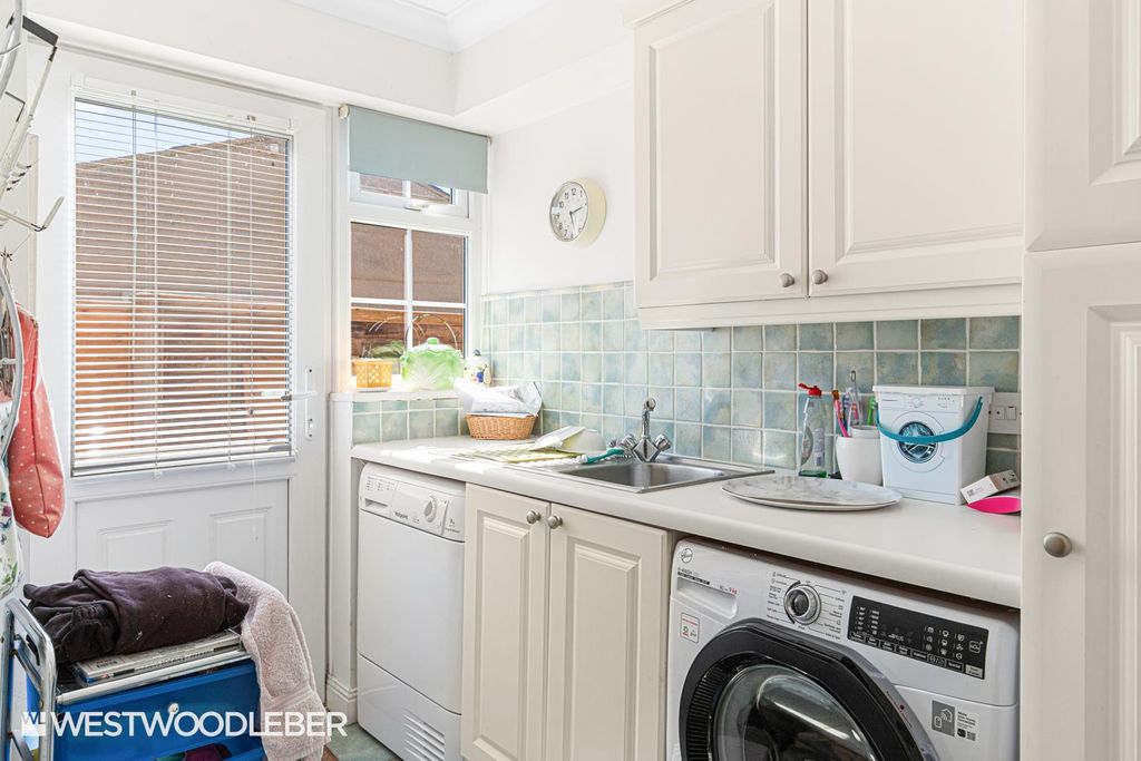 Additional image 12 of 4 bed detached house for saleEldon Road, Hoddesdon EN11