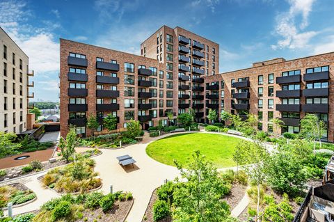 Coronation Square, Leyton E10