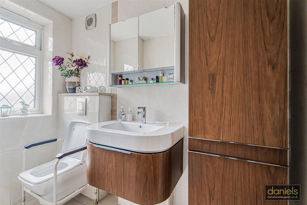 Additional image 12 of 6 bed detached house for saleSudbury Court Drive, Harrow HA1