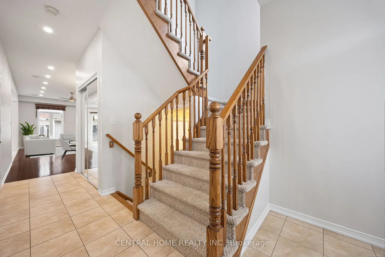 165 Palacebeach Trail photo 2
