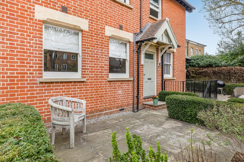 Additional image 15 of 2 bed flat for sale43 North Road, Hertford SG14