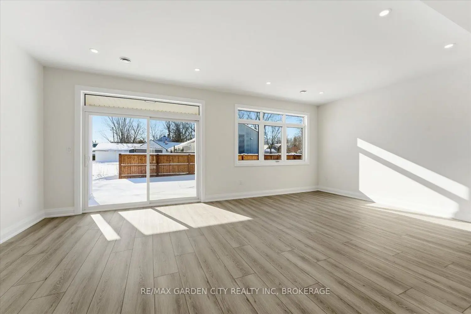 3689 Elm Street