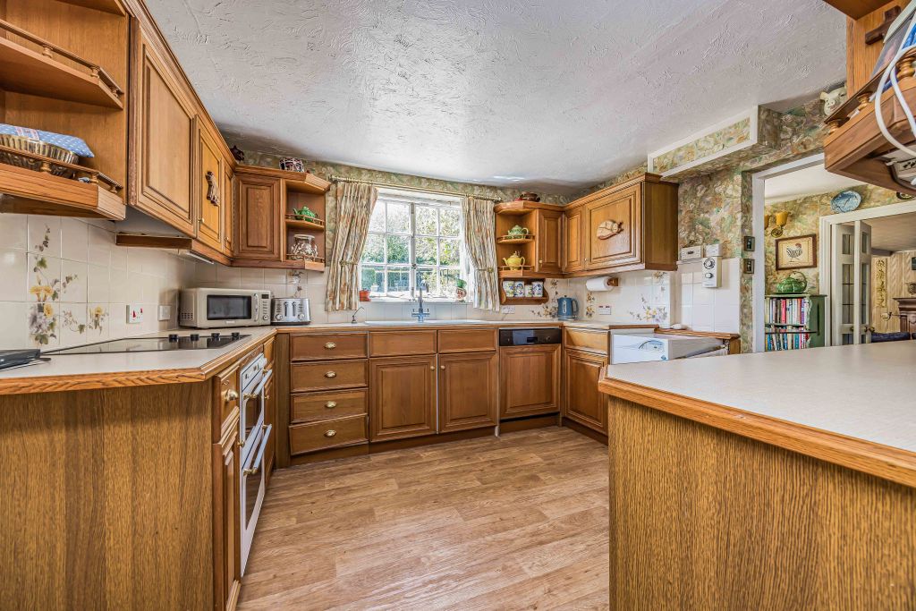 Additional image 8 of 3 bed detached house for saleOld Bedhampton, Hampshire PO9