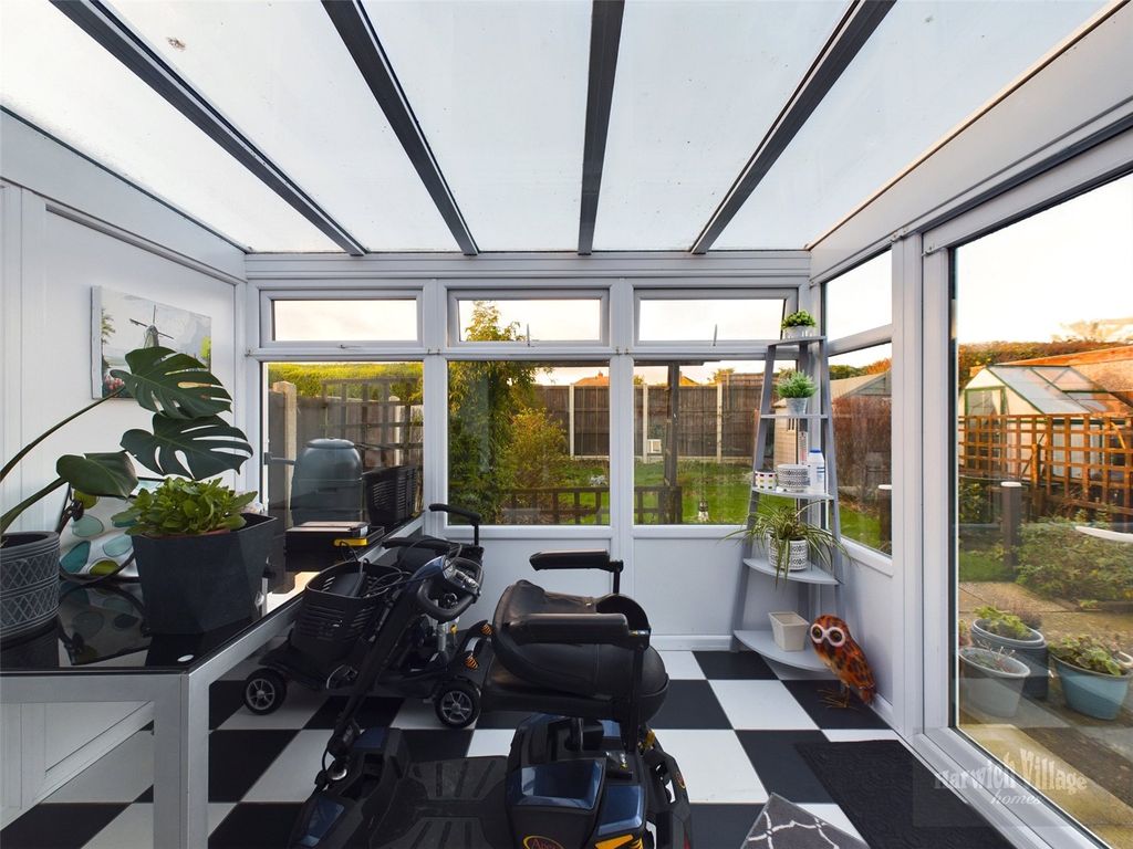 Additional image 6 of 3 bed bungalow for saleDove Crescent, Harwich, Essex CO12
