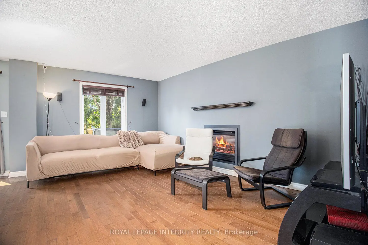 1100 Trillium Place photo 3