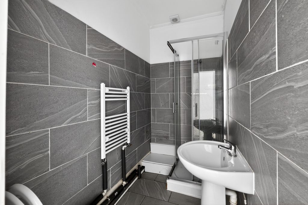 Additional image 20 of 5 bed detached house for saleWalton Road, Hoddesdon EN11