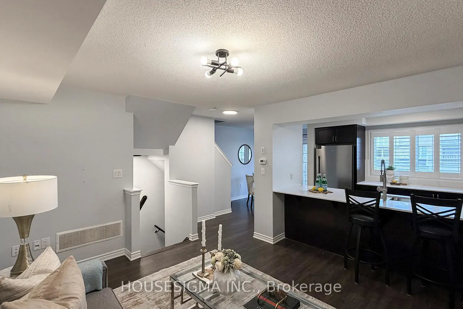 Additional image 11 of 1097 Silk Street