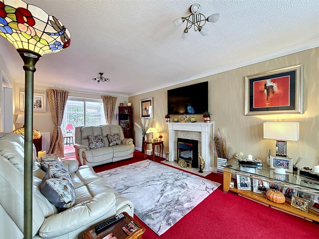 Additional image 3 of 4 bed detached house for saleCheyne Garth, Hornsea HU18