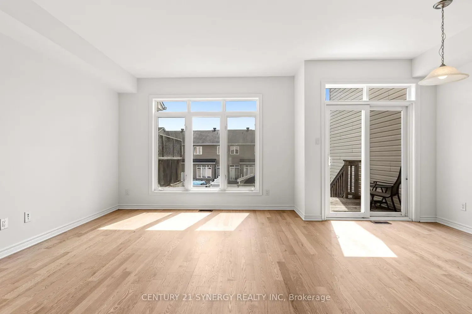 430 Foxhall Way photo 3
