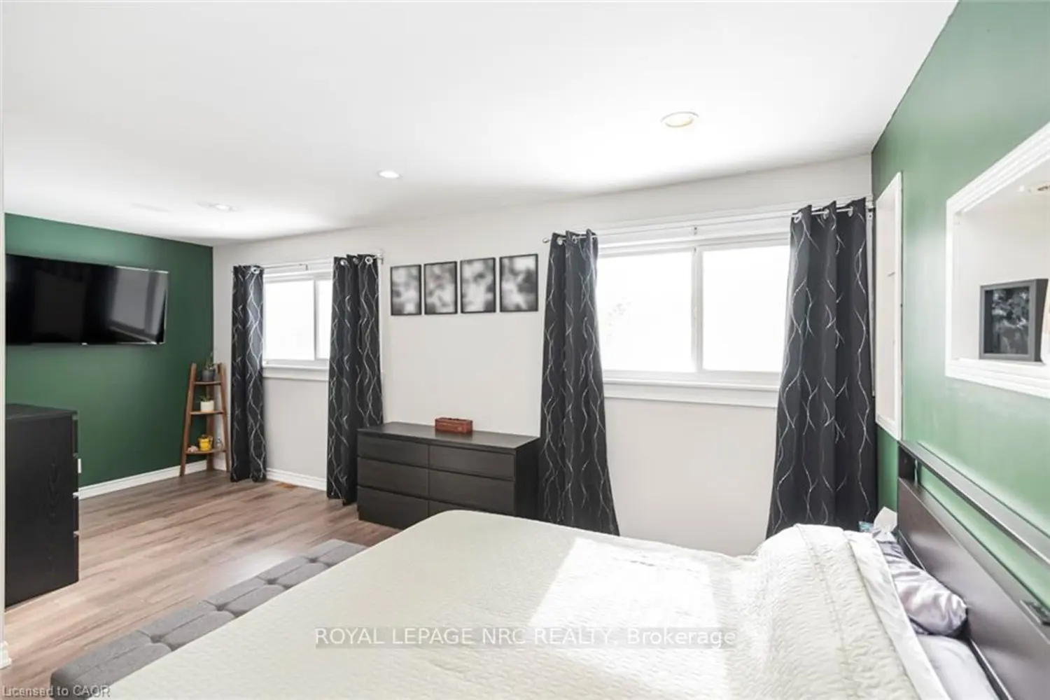 Additional image 15 of 11685 Burnaby Road
