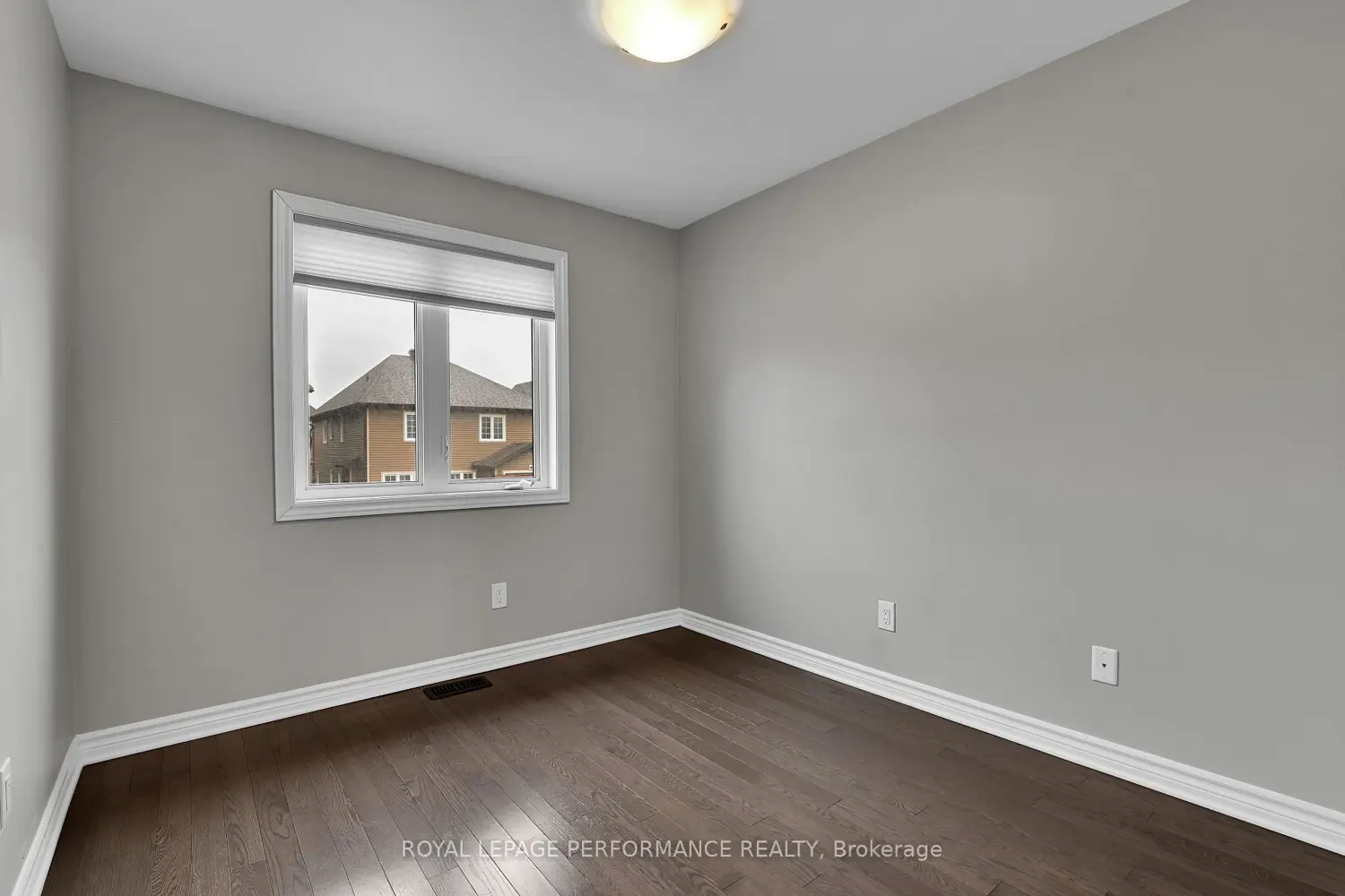 Additional image 13 of 322 Fergus Crescent