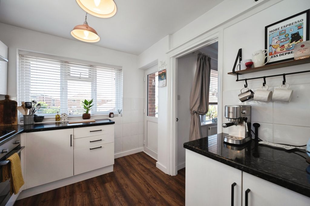 Additional image 13 of 2 bed flat for saleSouthwood Road, Hayling Island, Hampshire PO11