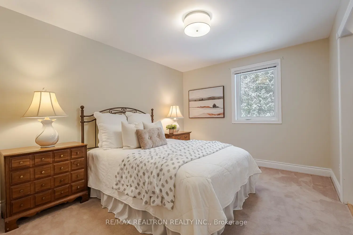 240 Webb Road photo 5