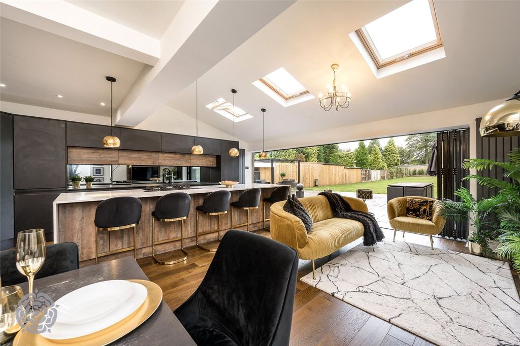 6 bed detached house for saleMercers Road, Heywood OL10