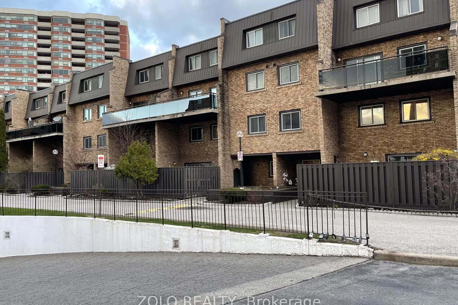 130 Ling Road 74