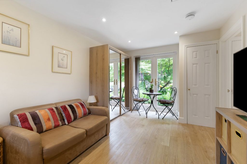 Additional image 13 of 4 bed detached house for saleRookwood Park, Horsham, West Sussex RH12